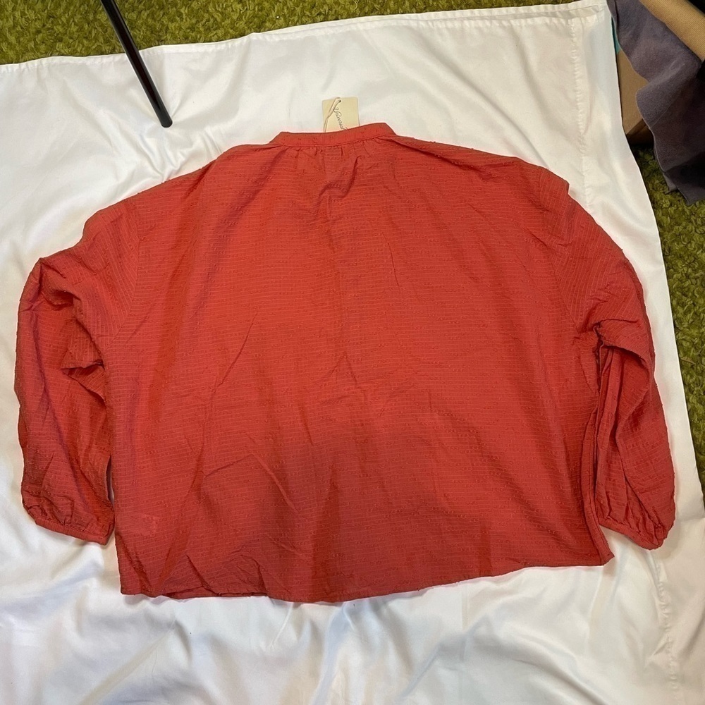 NWT Universal Thread size small orange/red long sleeve blouse - Picture 4 of 4
